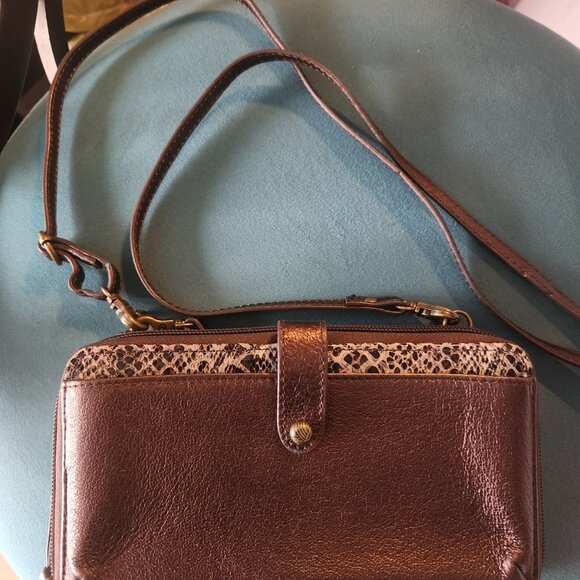 The SAK ~ Leather 3 in 1 Phone Wallet Crossbody Purse W/Strap ~ Metallic ~ EUC - Picture 1 of 4